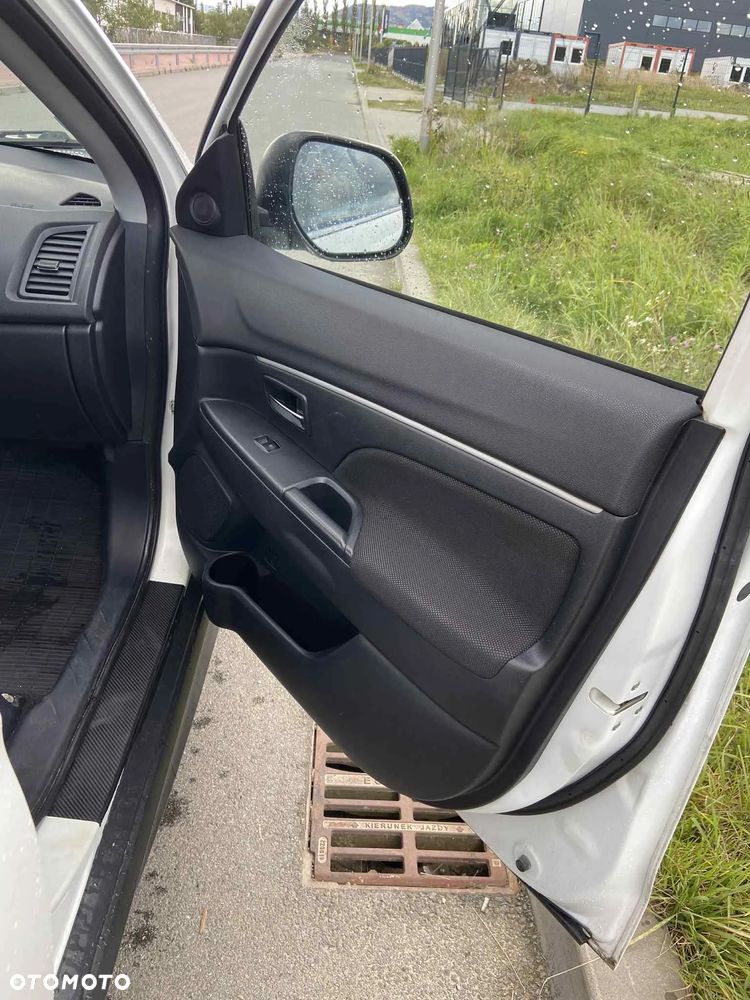 Mitsubishi ASX - 19