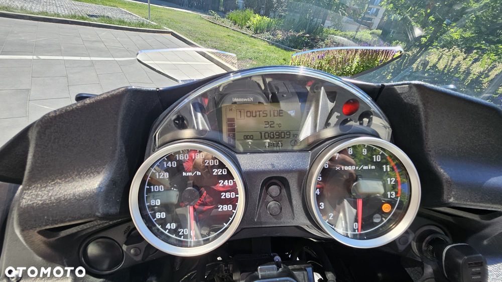 Kawasaki GTR - 8