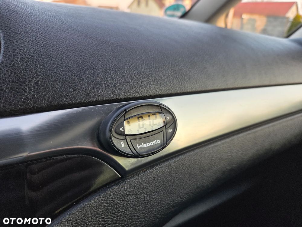 Ford Galaxy 2.2 TDCi DPF Titanium - 36