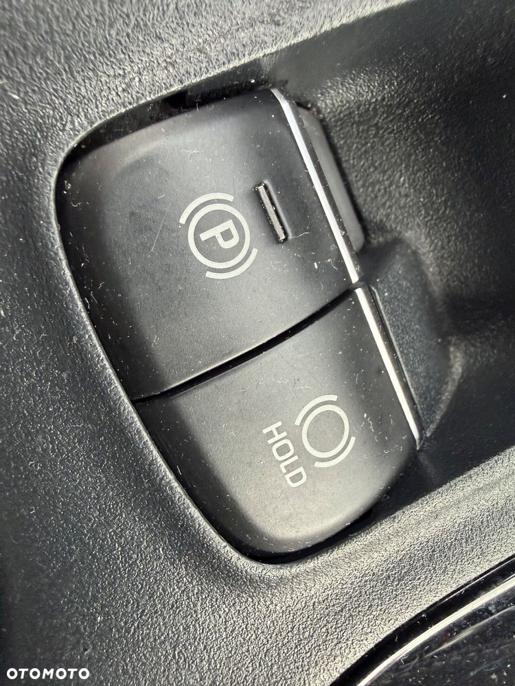 Toyota Corolla 1.8 Hybrid GPF Comfort - 8