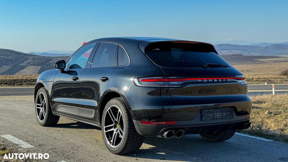 Porsche Macan - 3