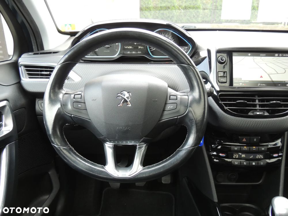 Peugeot 2008 1.2 PureTech Allure Pack S&S - 12