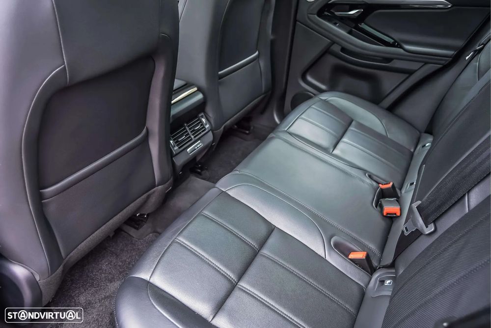 Land Rover Range Rover Evoque 1.5 P160 R-Dynamic SE Auto - 15