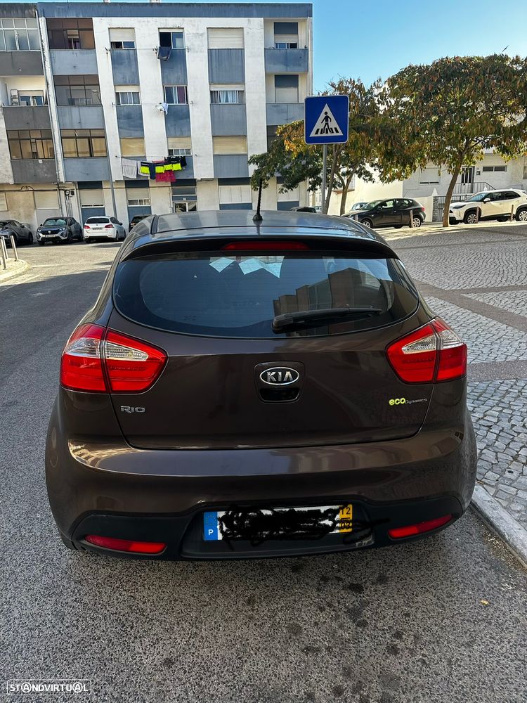 Kia Rio 1.1 CRDi - 3