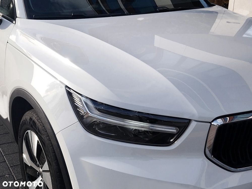 Volvo XC 40 T3 Momentum - 4