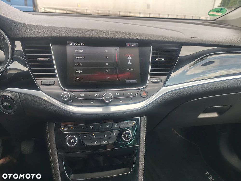 Opel Astra 1.4 Turbo Start/Stop Business - 23