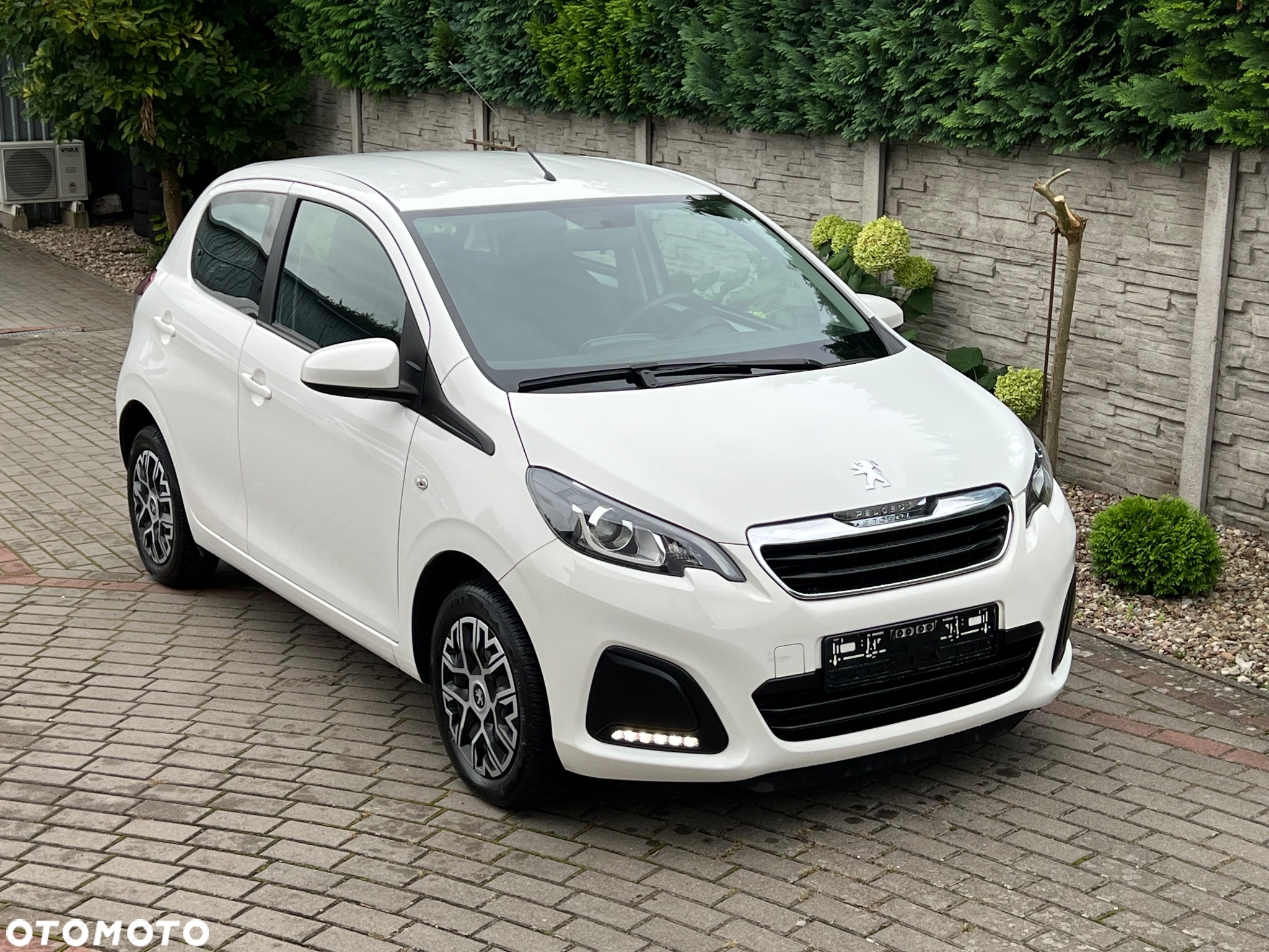 Peugeot 108 - 4