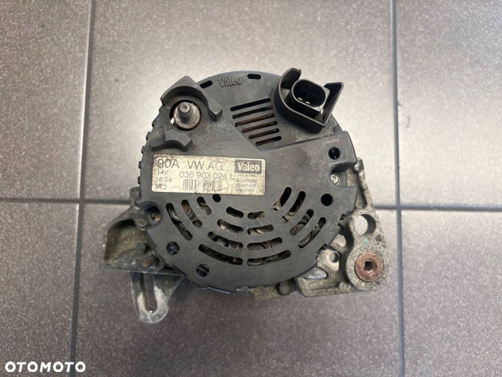 ALTERNATOR 1.4 16V VW GOLF V VALEO 036903024L 14V 90A - 2