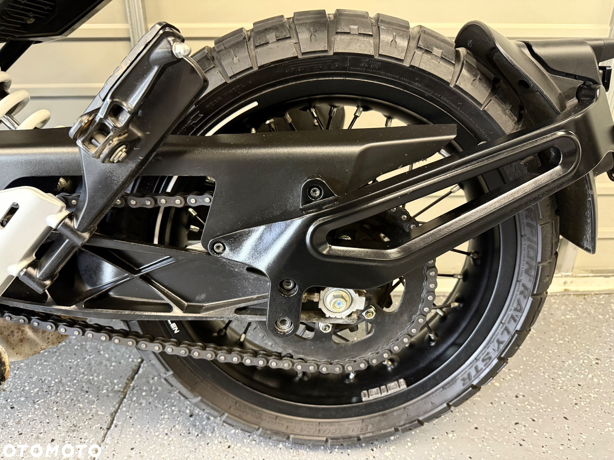 Husqvarna Svartpilen - 10