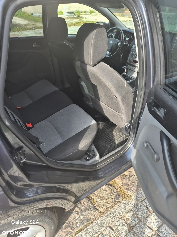 Ford Focus - 13