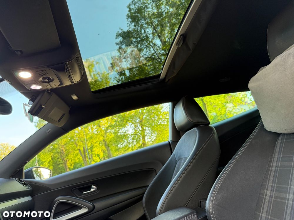 Volkswagen Scirocco - 8