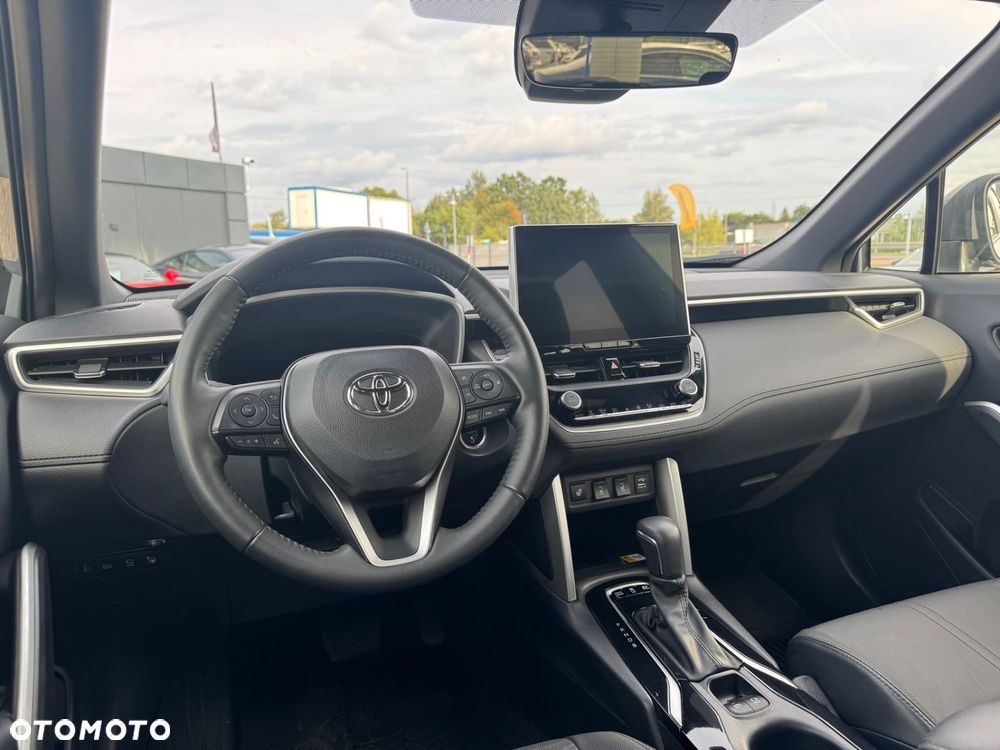 Toyota Corolla Cross 2.0 Hybrid Executive - 11