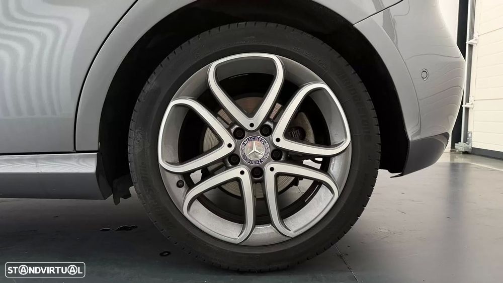 Mercedes-Benz A 180 d 7G-DCT Urban - 12