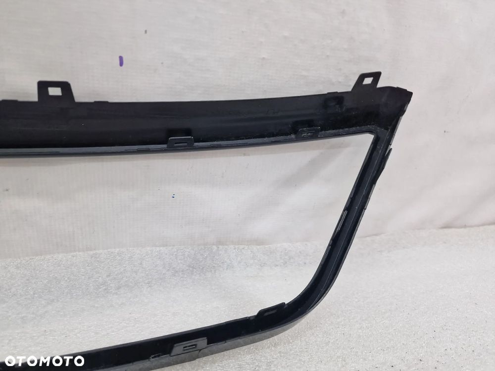 SEAT ATECA 575 16- ATRAPA / GRILL PRZEDNI PRZÓD / RAMKA CZARNA , NR 575854643C , NR AUKCJI GL809 - 16