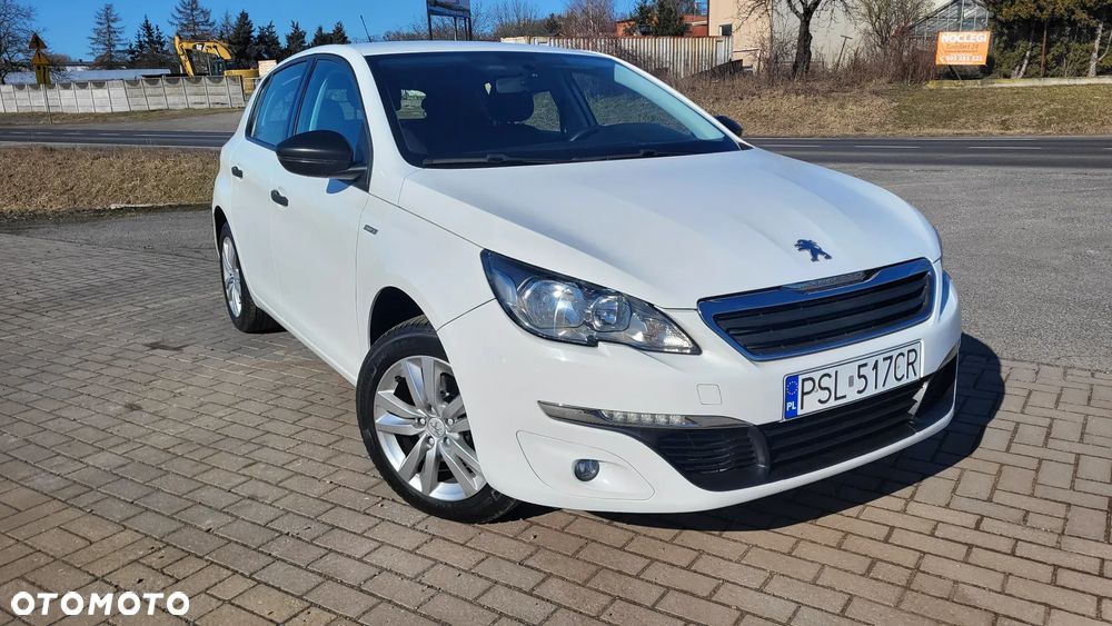 Peugeot 308 - 8
