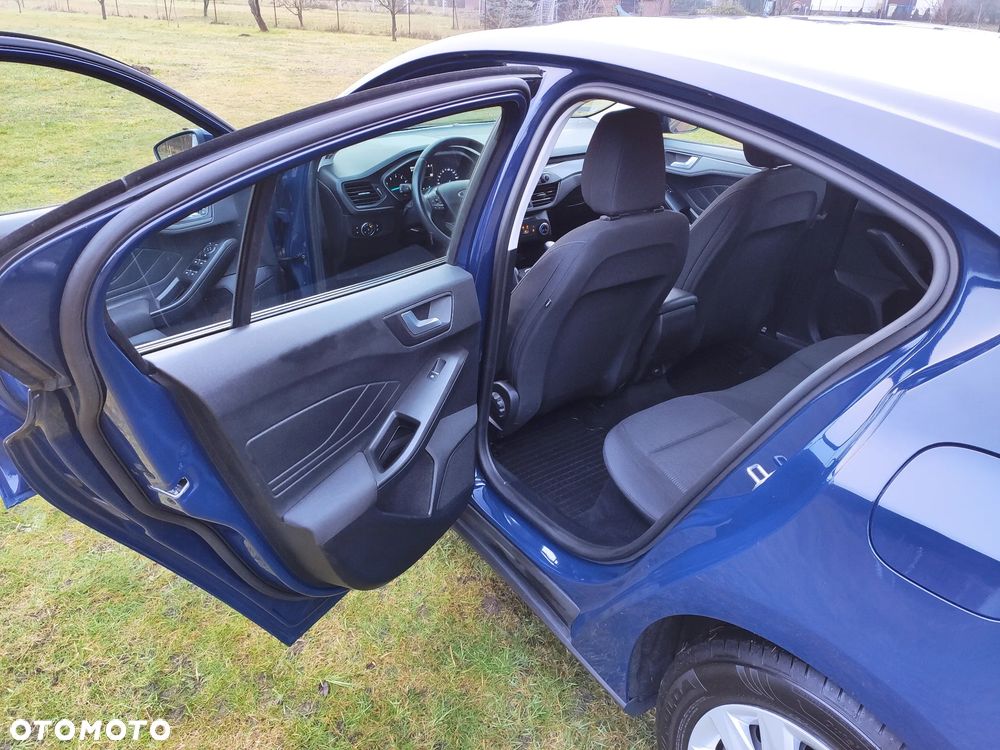 Ford Focus 1.0 EcoBoost Trend - 14