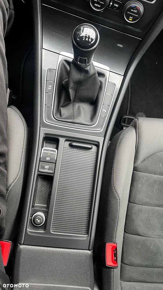 Volkswagen Golf 1.5 TSI ACT OPF BlueMotion Highline - 17