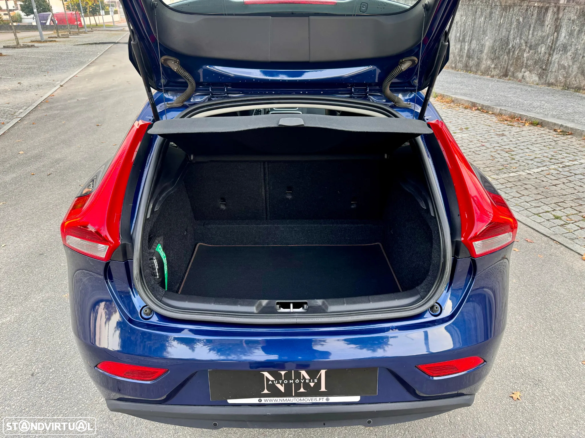 Volvo V40 1.6 D2 VOR - 25