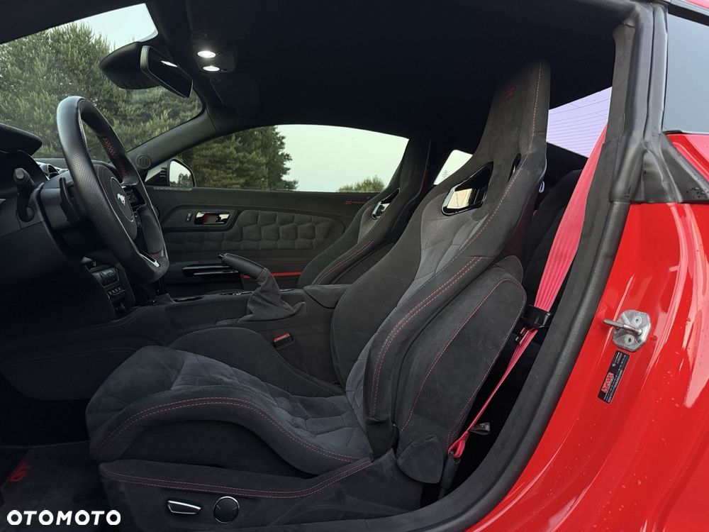 Ford Mustang 5.0 V8 GT - 29