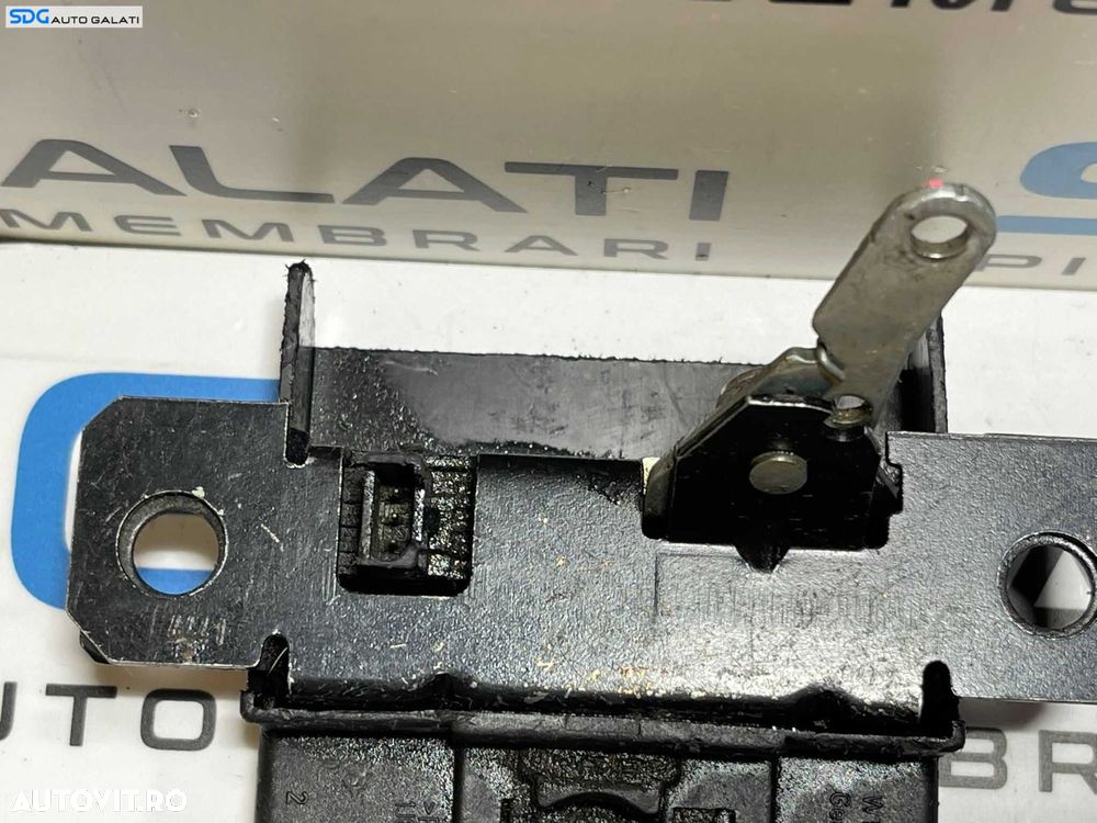 Broasca Incuietoare Hayon Haion Capota Portbagaj Volkswagen Bora Break Combi 1999 - 2005 Cod 1J6827505B 1J6827505 [B3352] - 2