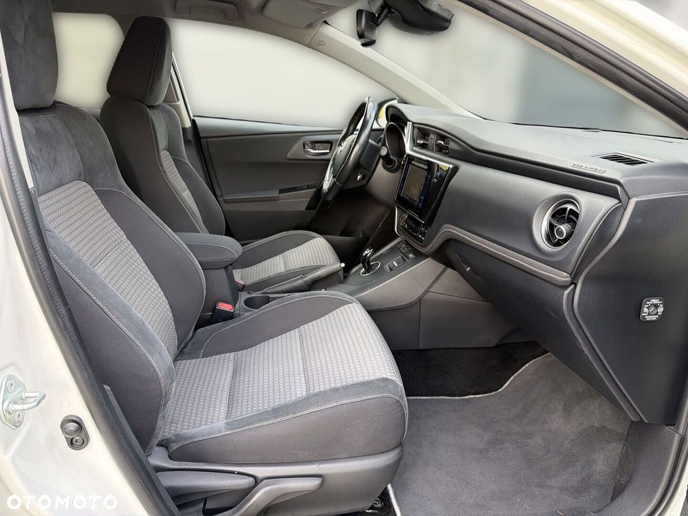 Toyota Auris - 8