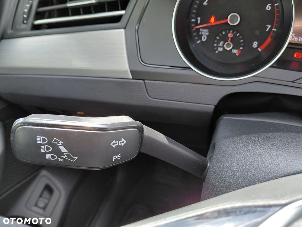 Volkswagen Passat 1.4 TSI BMT Trendline - 25