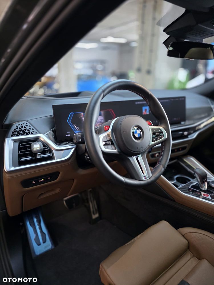 BMW X6M - 12