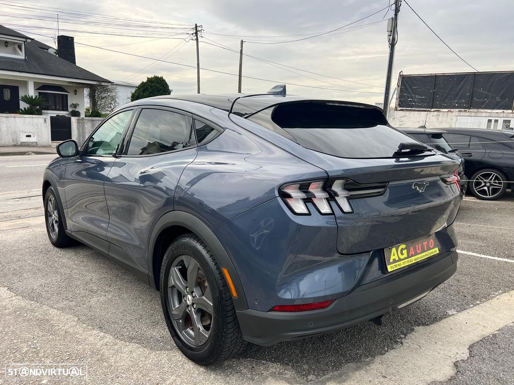Ford Mustang Mach-E 75.7 kWh Base - 4