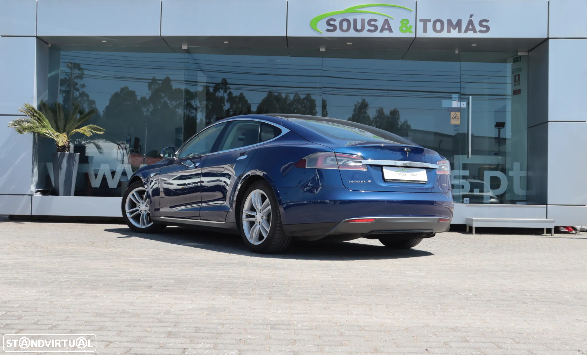 Tesla Model S 90D - 3