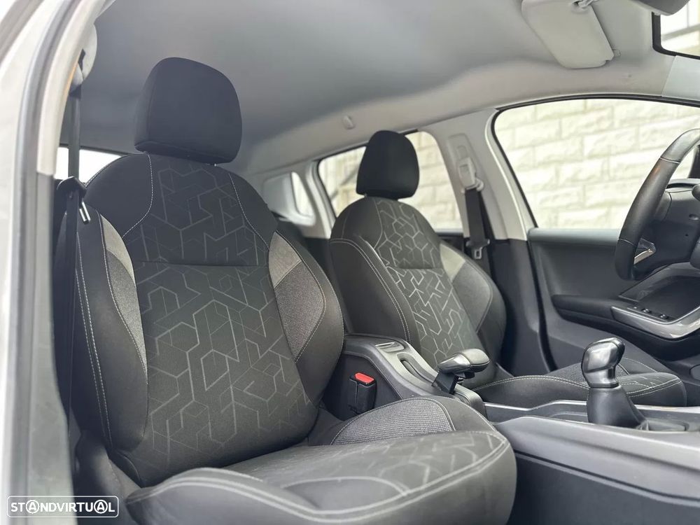 Peugeot 2008 1.2 PureTech Style - 17