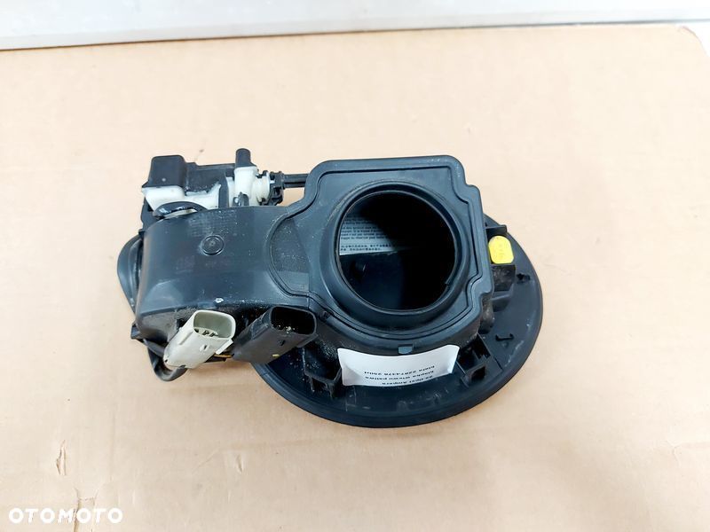 opel ampera klapka wlewu paliwa siłownik silniczek 22874378 - 3