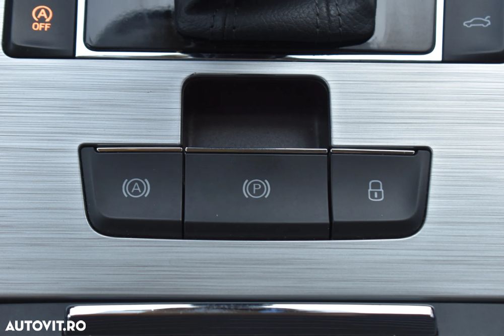 Skoda Superb 2.0 TDI DSG Ambition - 30