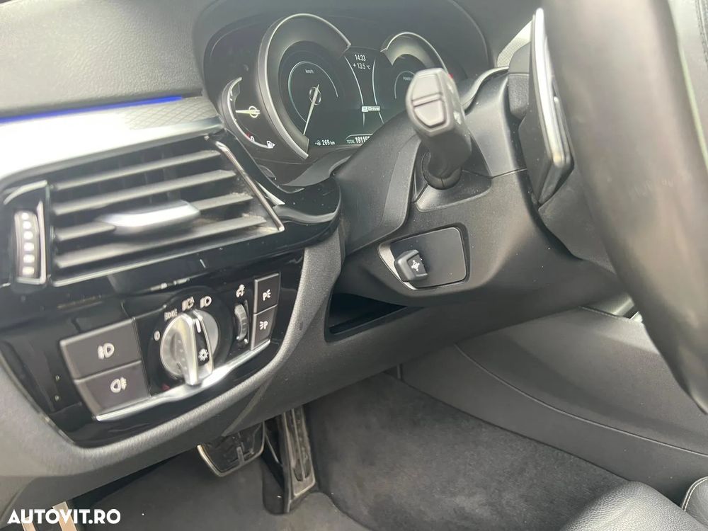BMW Seria 5 530e Aut. M Sport Edition - 12