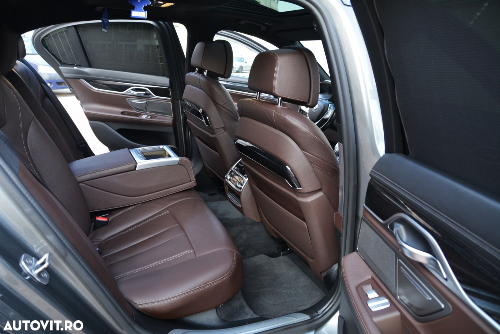 BMW Seria 7 740d xDrive - 25