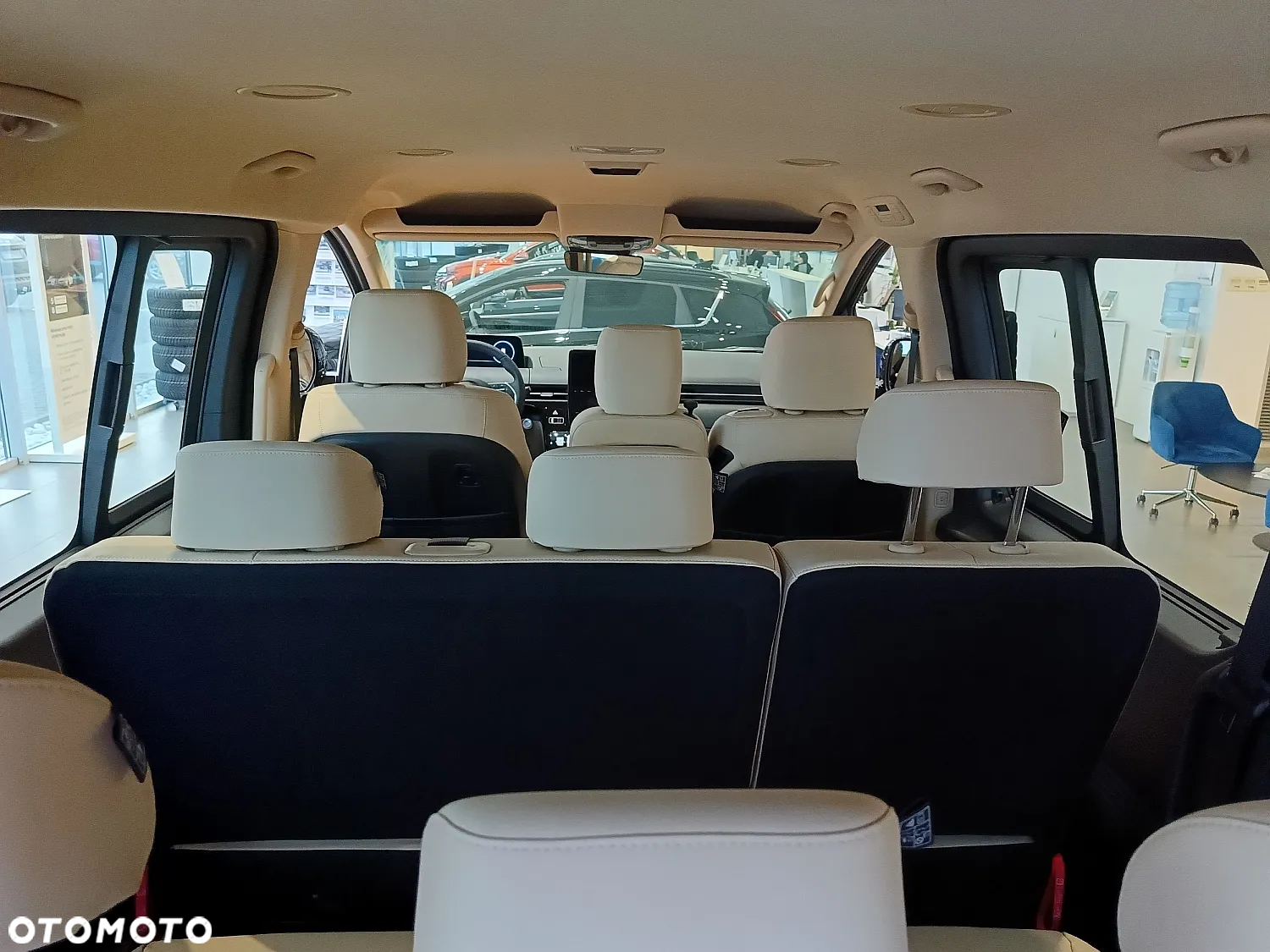 Hyundai Staria - 8