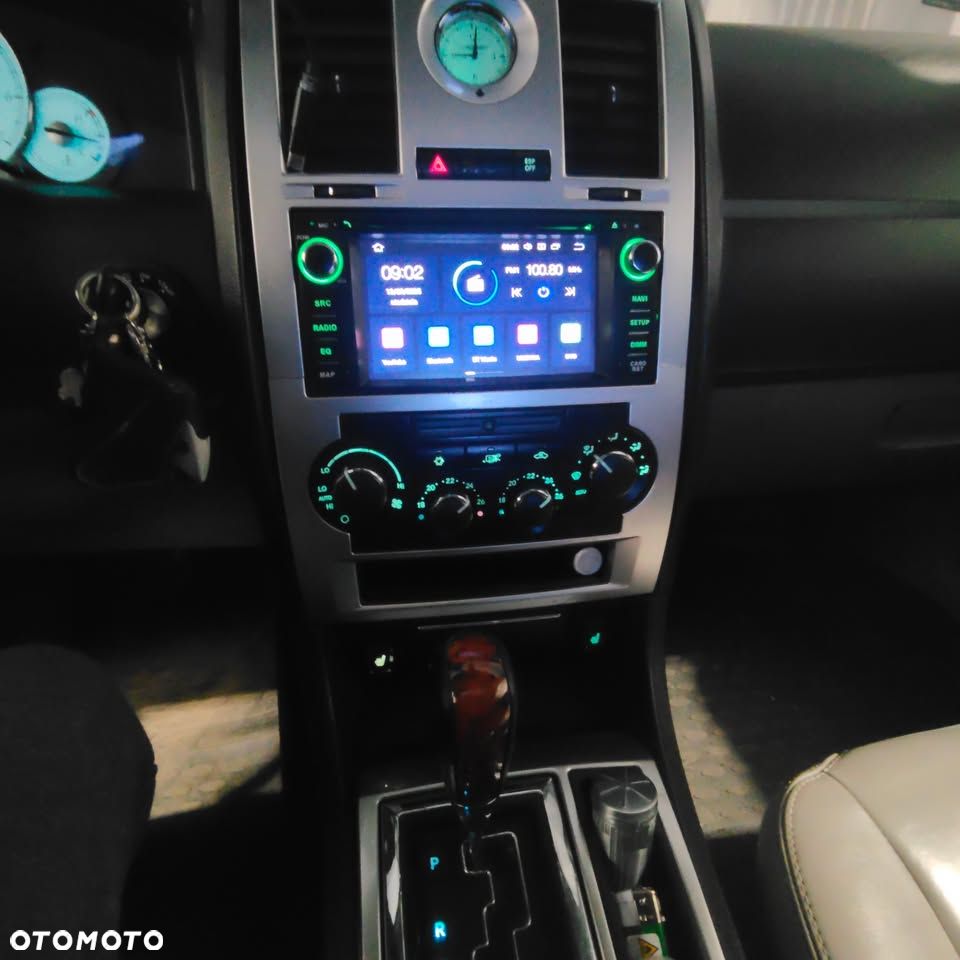 Chrysler 300C 3.5 V6 - 5