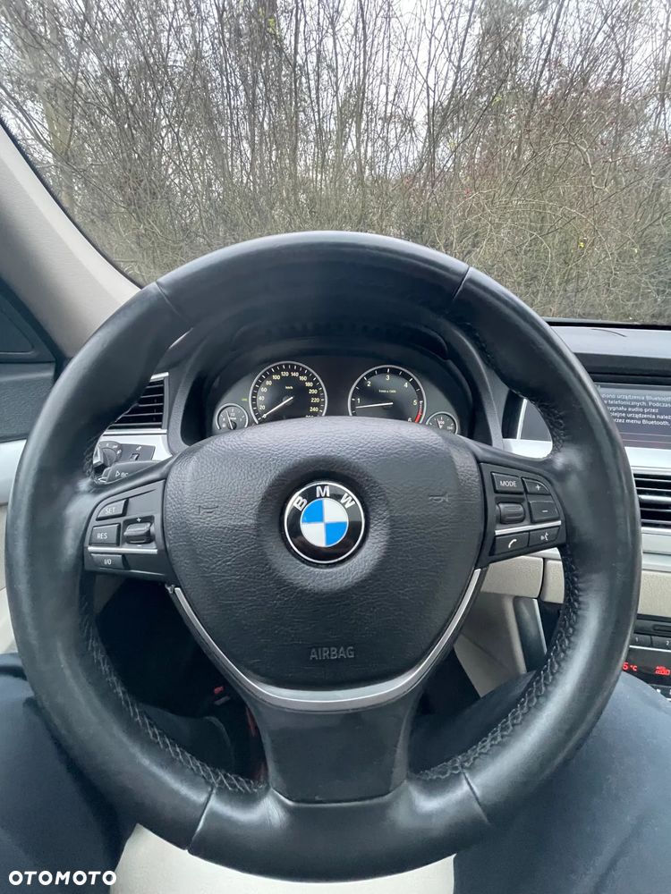 BMW 5GT - 18