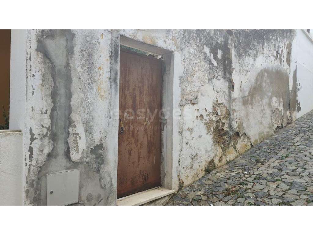 Moradia T2 com Logradouro para Recuperar na Vila de Aljustrel - Grande imagem: 3/12