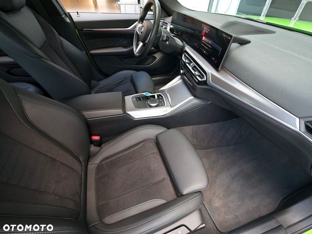 BMW i4 - 14