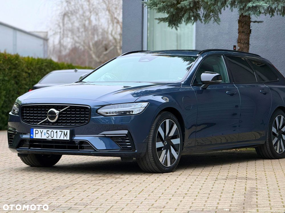 Volvo V90 T6 AWD Plug-In Hybrid Plus Dark - 2