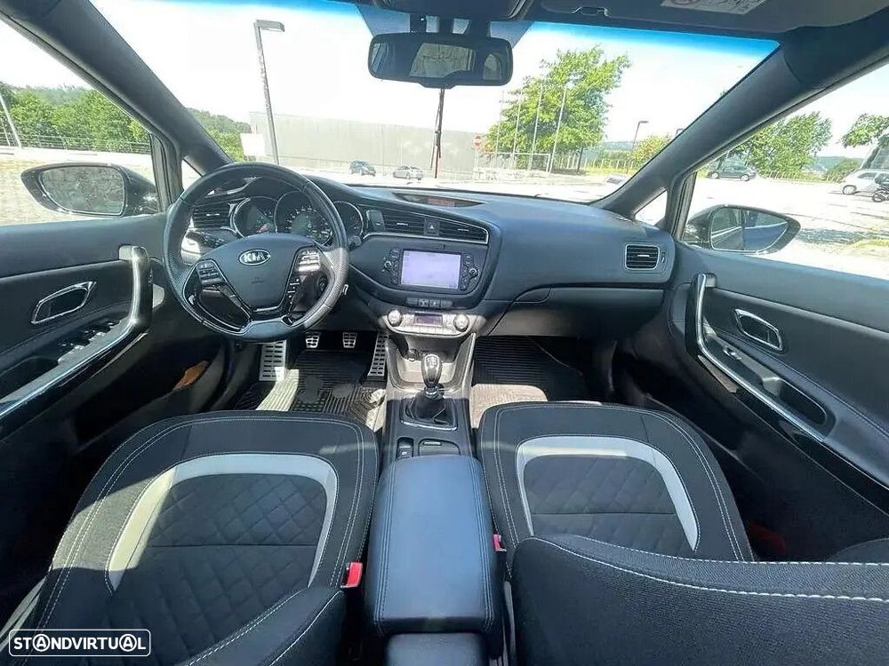 Kia Ceed - 7