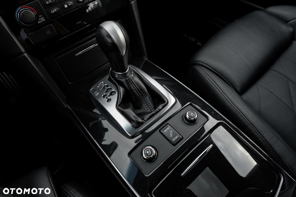 Infiniti FX FX30d AWD S - 37