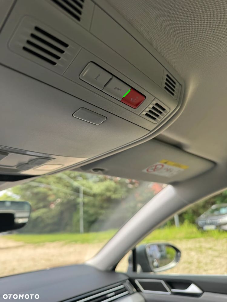 Volkswagen Passat 2.0 TSI Business DSG - 5