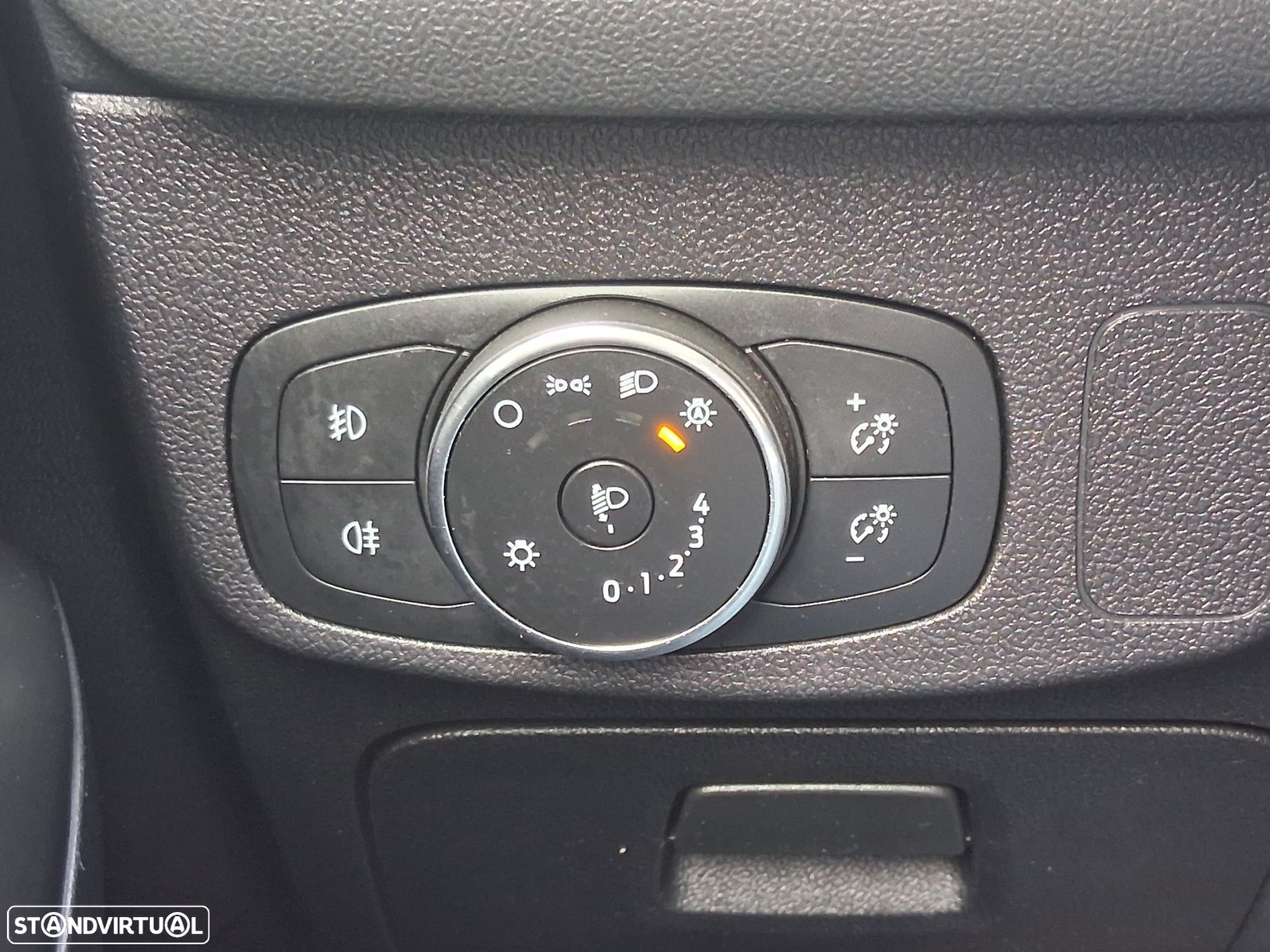 Ford Focus SW 1.0 EcoBoost ST-Line - 41