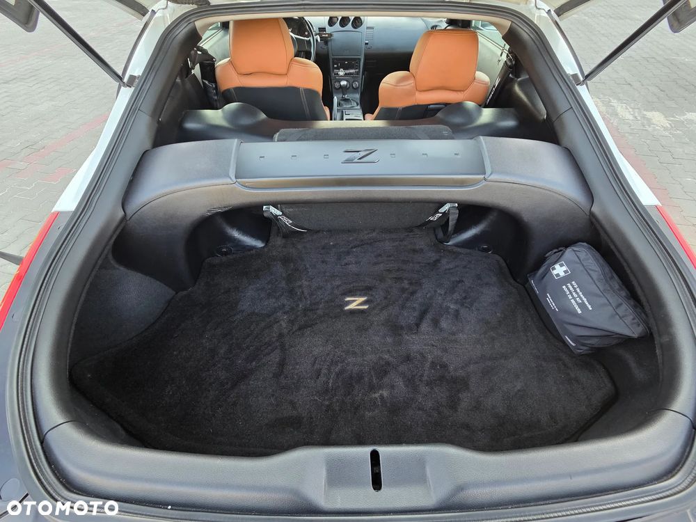 Nissan 350 Z Standard - 8