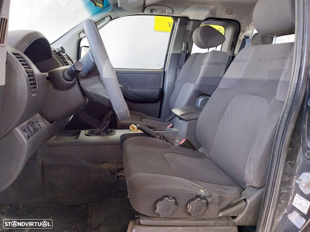 Nissan Navara 2.5 dCi KC SE - 4