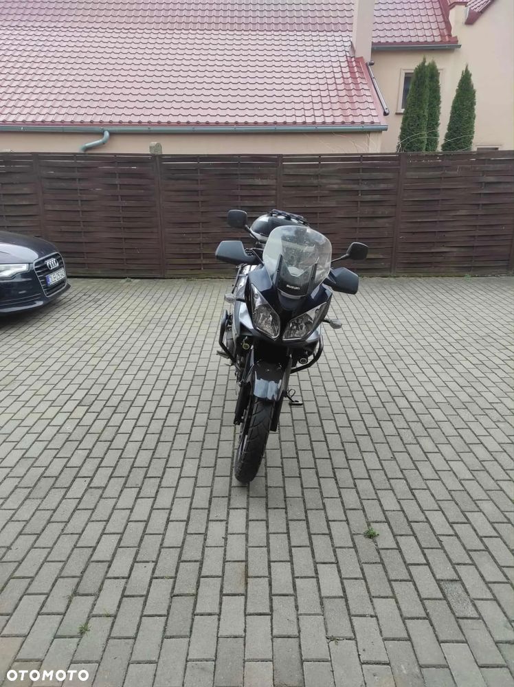 Suzuki V-STROM - 3