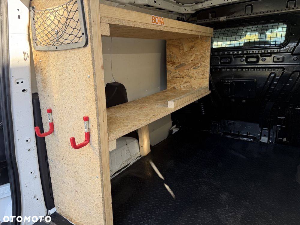 Ford Transit Connect - 24