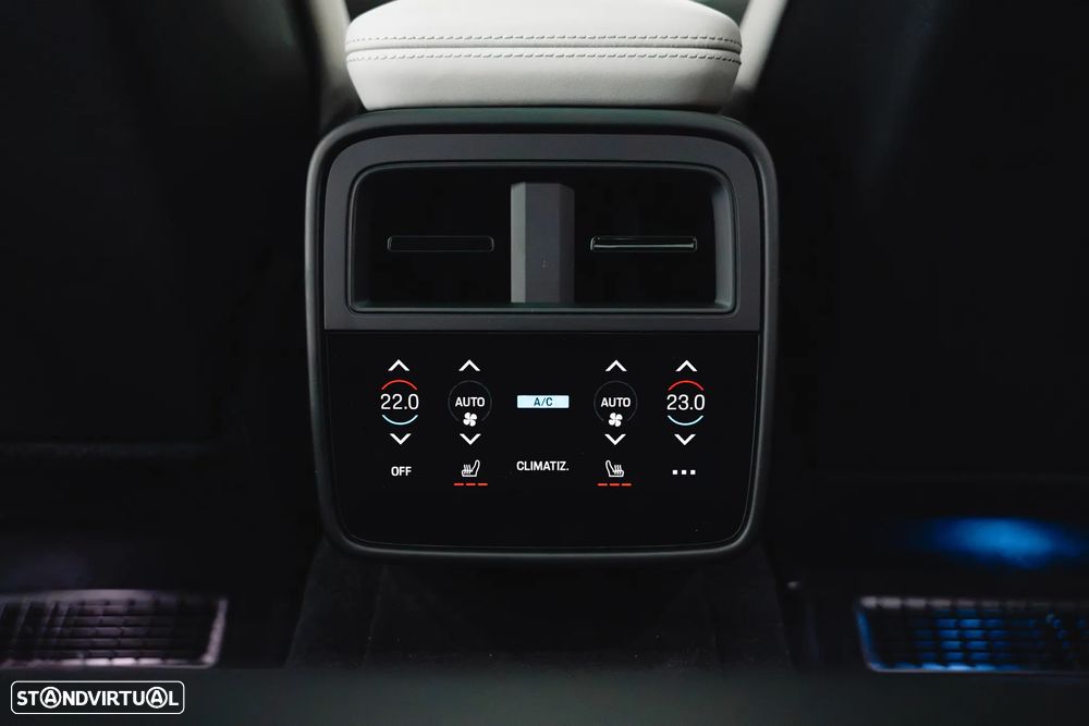 Porsche Taycan Turbo - 47
