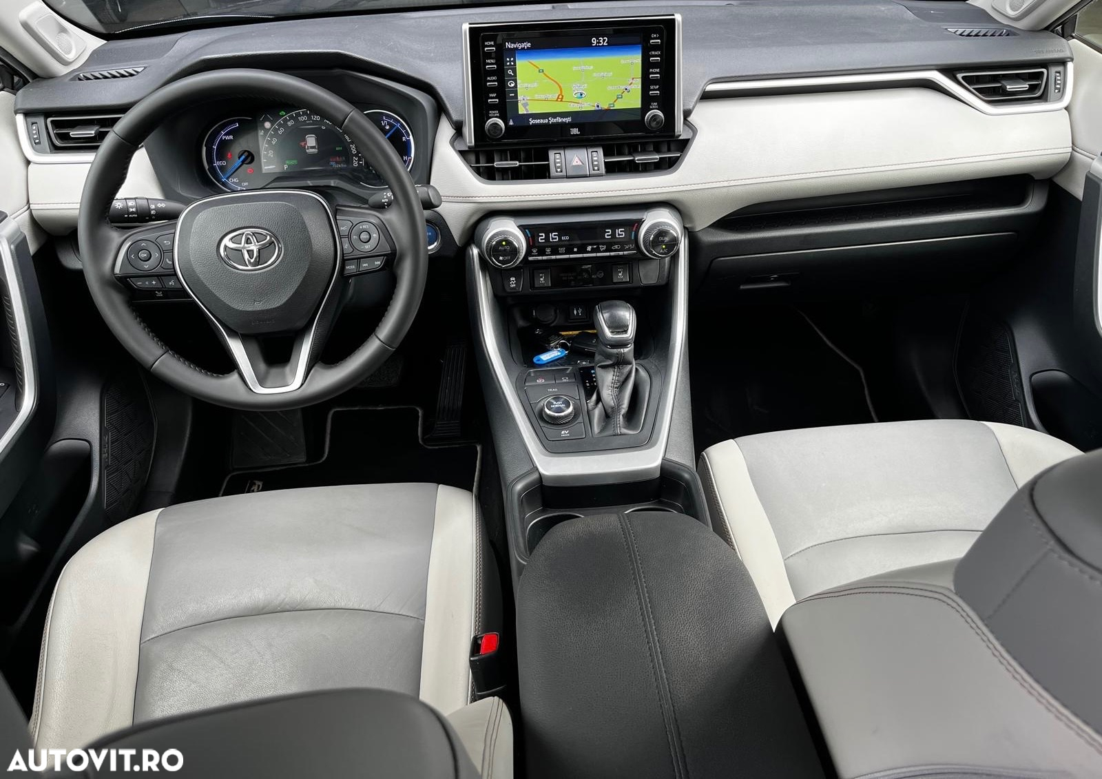 Toyota RAV4 2.5 4x4 Hybrid Lounge - 9